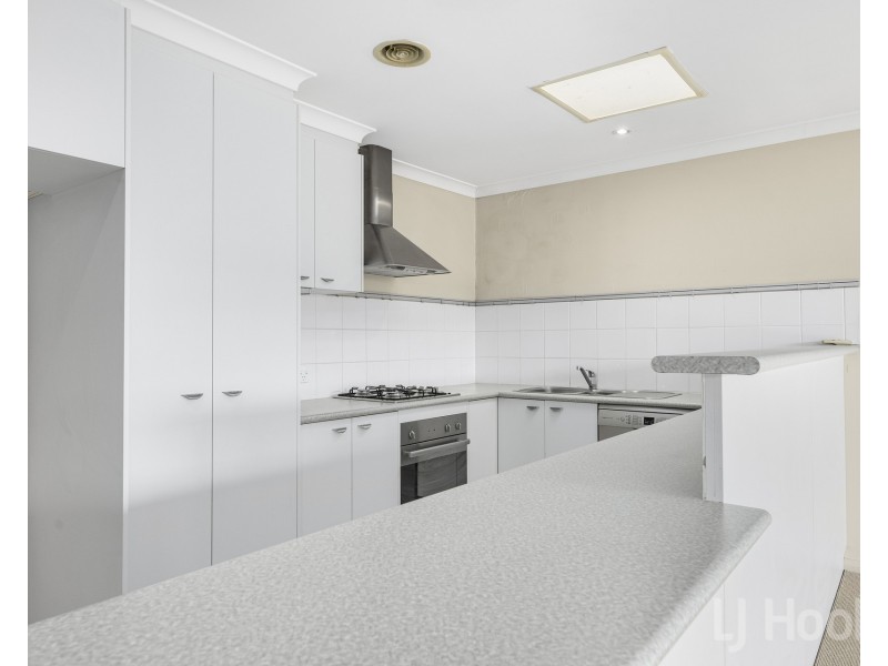 11/11 Doeberl Place, Karabar NSW 2620