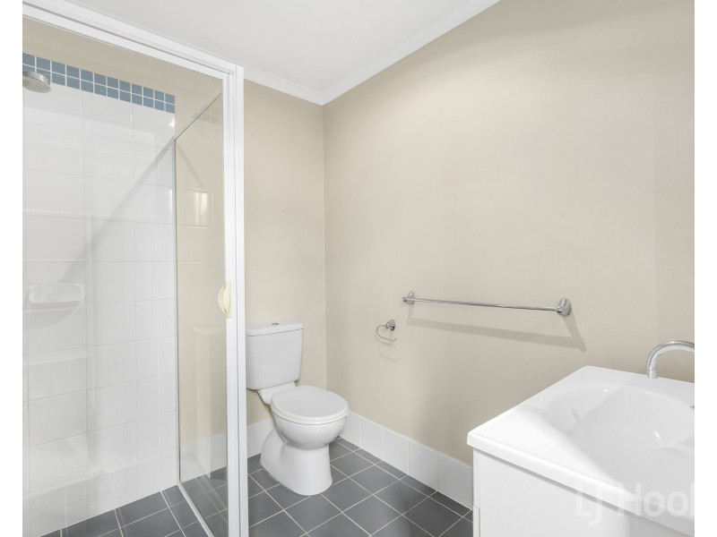 11/11 Doeberl Place, Karabar NSW 2620