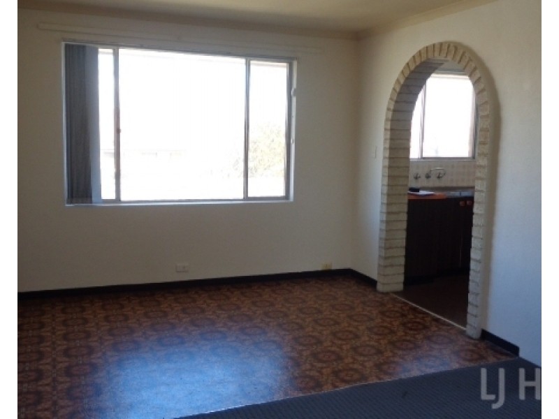 3/31 Mowatt Street, Queanbeyan NSW 2620