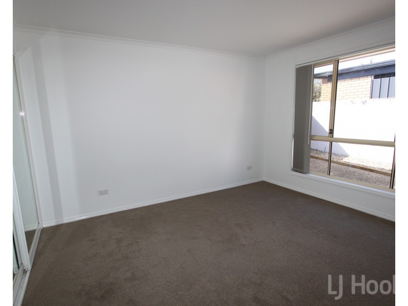 2/6 Gerrard Place, Queanbeyan NSW 2620