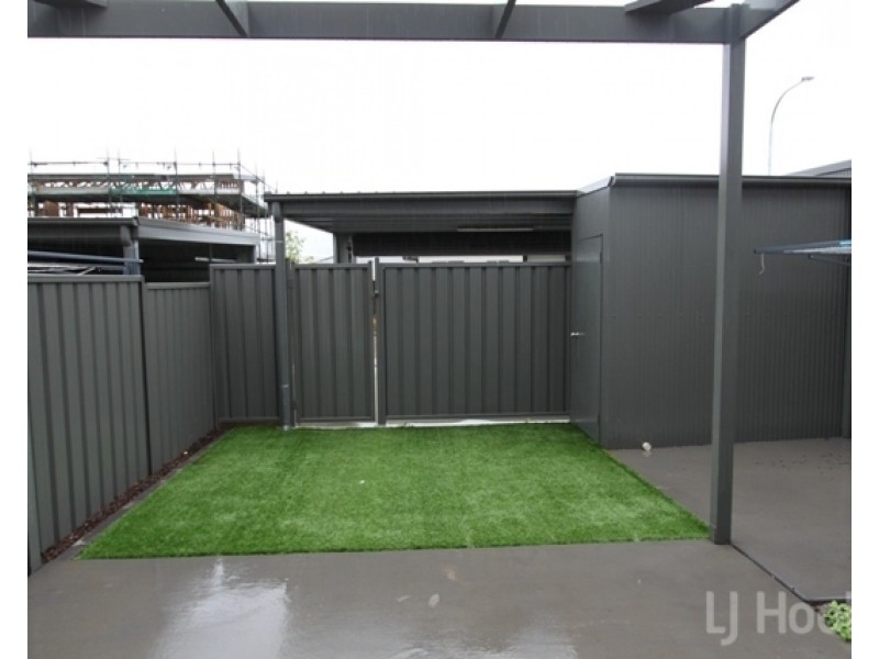 268 Gorman Drive, Googong NSW 2620