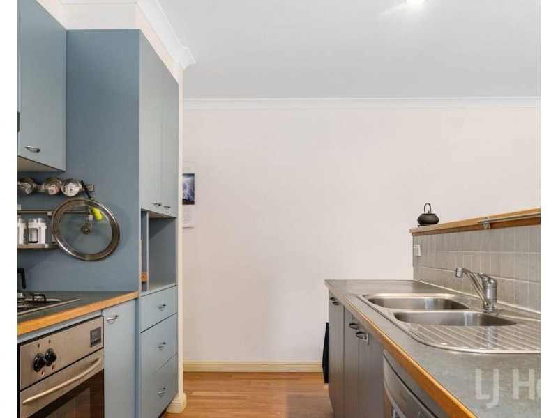 5 Tennyson Drive, Queanbeyan East NSW 2620