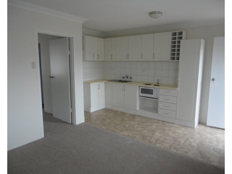 14/22 Mowatt Street, Queanbeyan NSW 2620