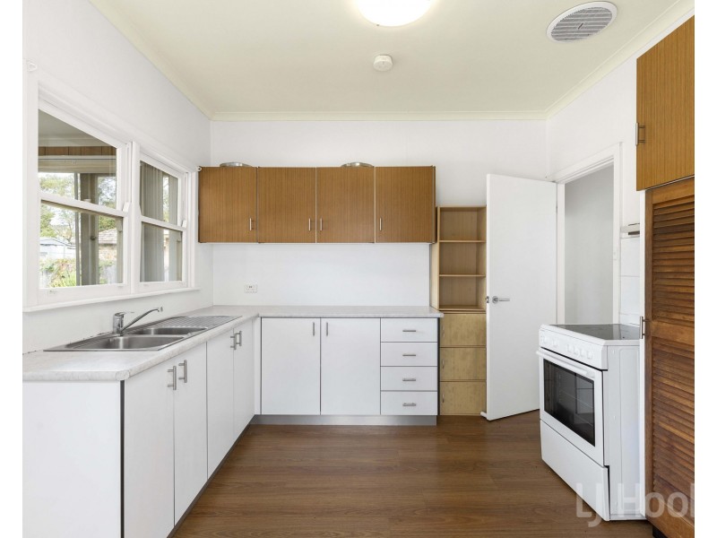 22 Glebe Avenue, Queanbeyan NSW 2620
