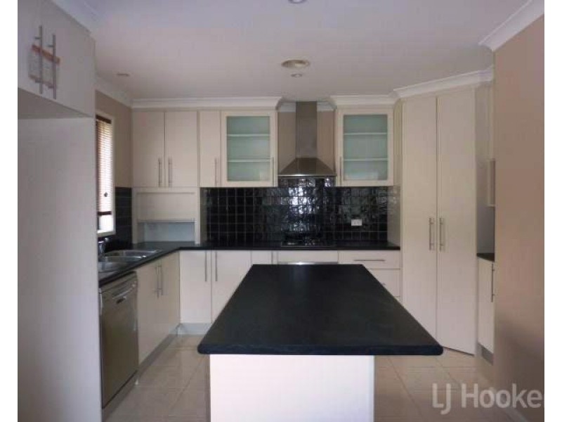 11A Southwell Place, Queanbeyan NSW 2620