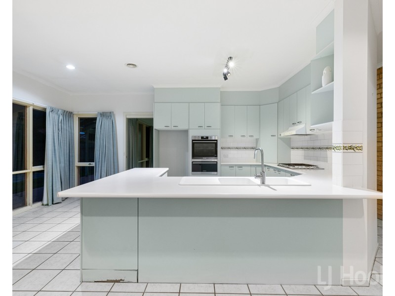 67 Bicentennial Drive, Jerrabomberra NSW 2619