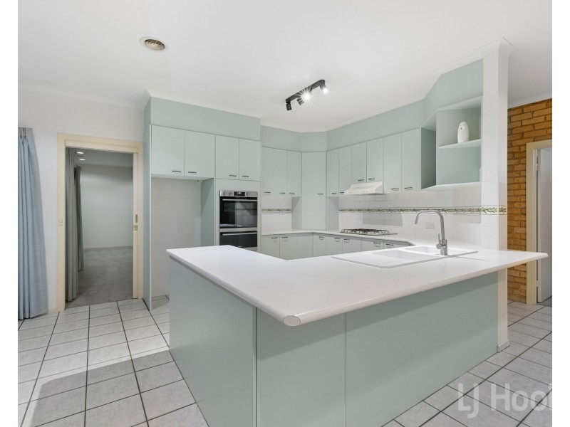 67 Bicentennial Drive, Jerrabomberra NSW 2619