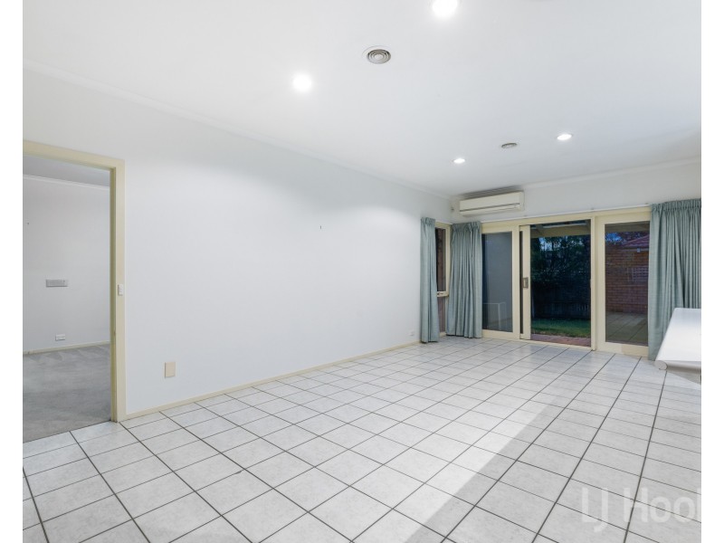 67 Bicentennial Drive, Jerrabomberra NSW 2619