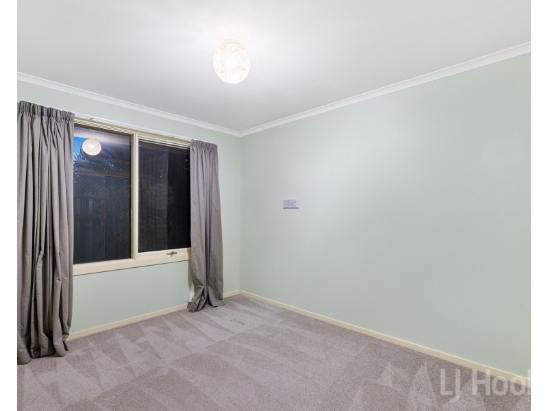 67 Bicentennial Drive, Jerrabomberra NSW 2619