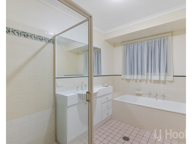 67 Bicentennial Drive, Jerrabomberra NSW 2619