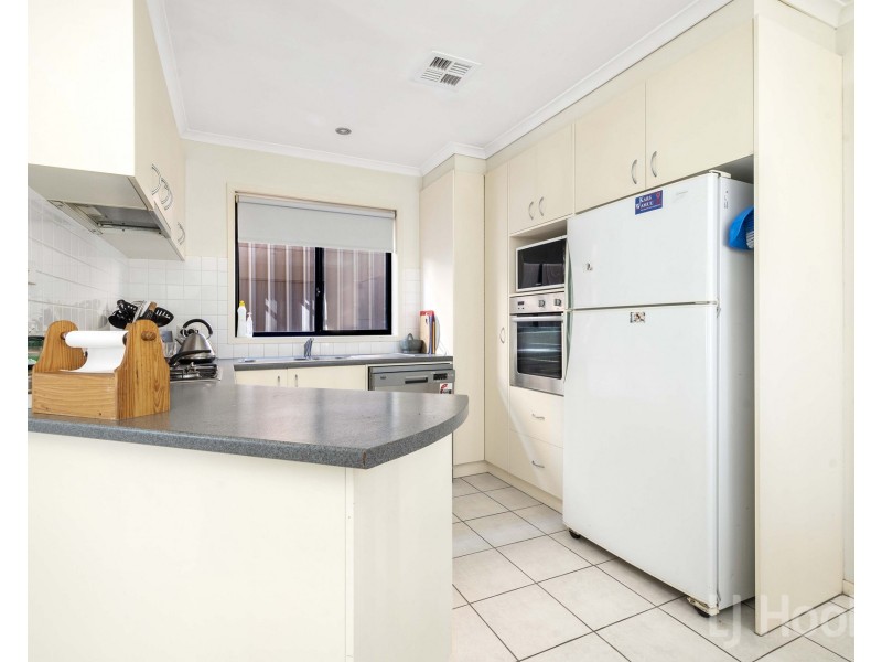 2/122 Fergus Road, Karabar NSW 2620