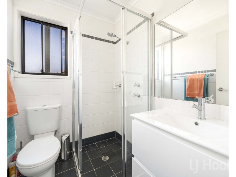 2/122 Fergus Road, Karabar NSW 2620