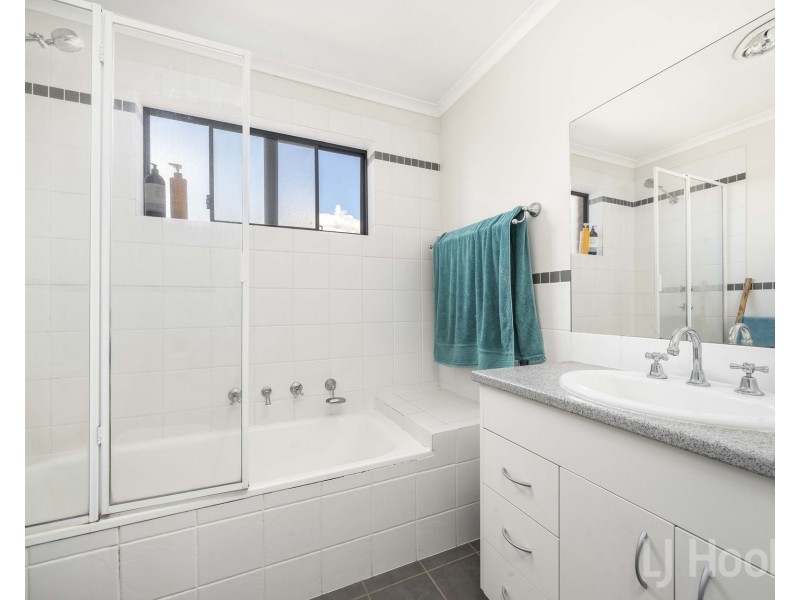 2/122 Fergus Road, Karabar NSW 2620