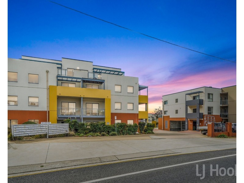 13D/17 Uriarra Road, Queanbeyan NSW 2620