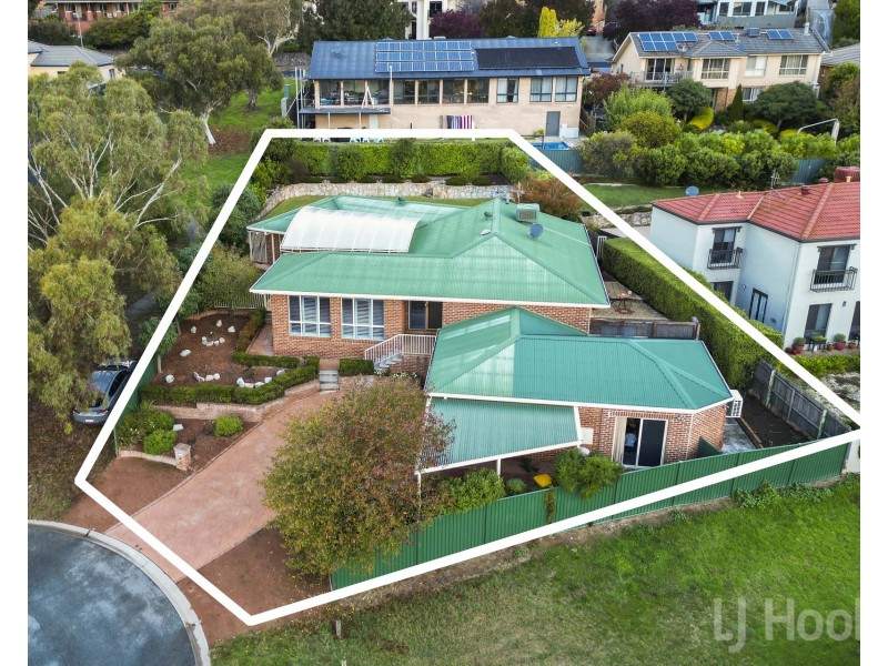 8 Olive Place, Jerrabomberra NSW 2619