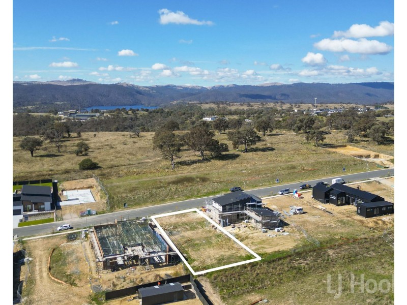 21 Chimney Rise, Googong NSW 2620