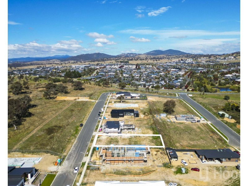 21 Chimney Rise, Googong NSW 2620