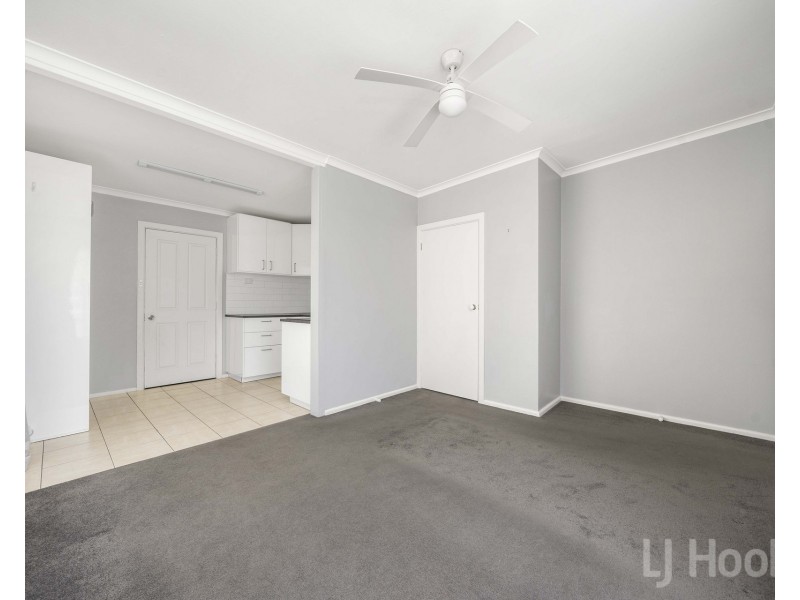 4/18 Gilmore Place, Queanbeyan West NSW 2620