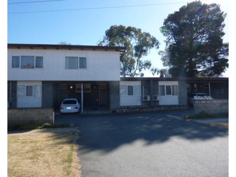 4/45 Atkinson Street, Queanbeyan NSW 2620