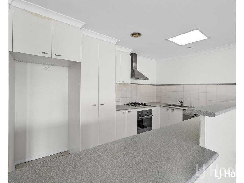 11/11 Doeberl Place, Karabar NSW 2620