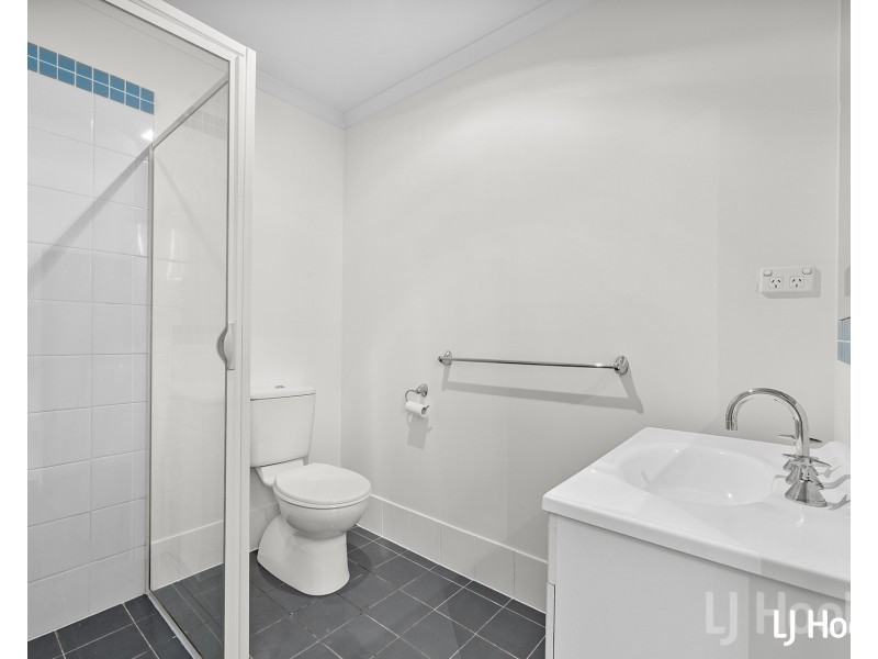 11/11 Doeberl Place, Karabar NSW 2620