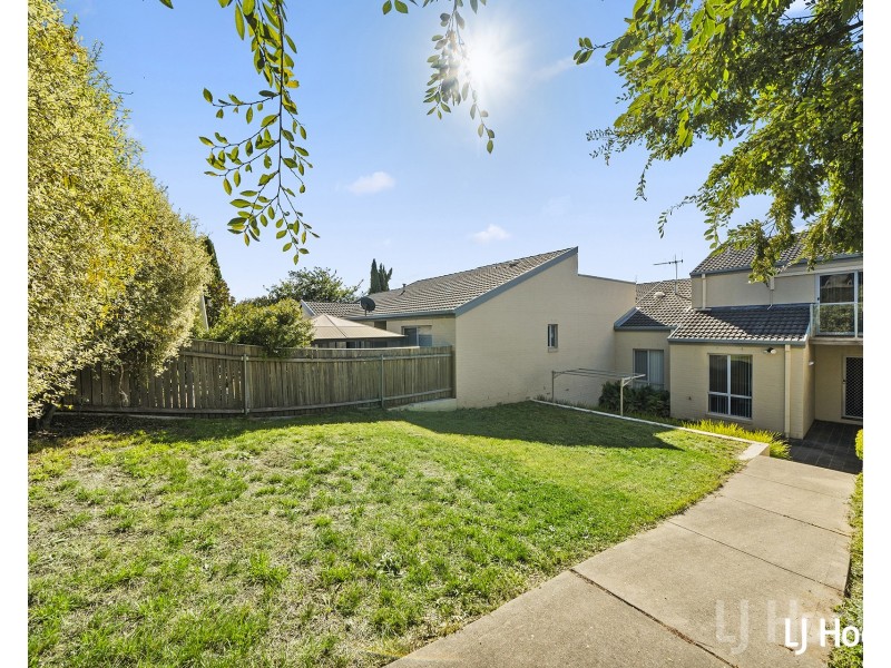 11/11 Doeberl Place, Karabar NSW 2620