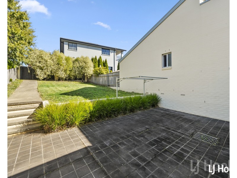 11/11 Doeberl Place, Karabar NSW 2620