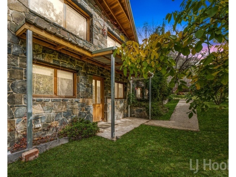 135 Wickerslack Lane, Googong NSW 2620