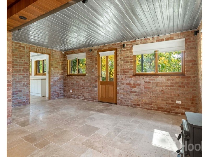 135 Wickerslack Lane, Googong NSW 2620
