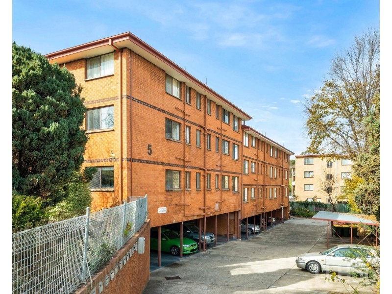 17/5 Mowatt Street, Queanbeyan East NSW 2620