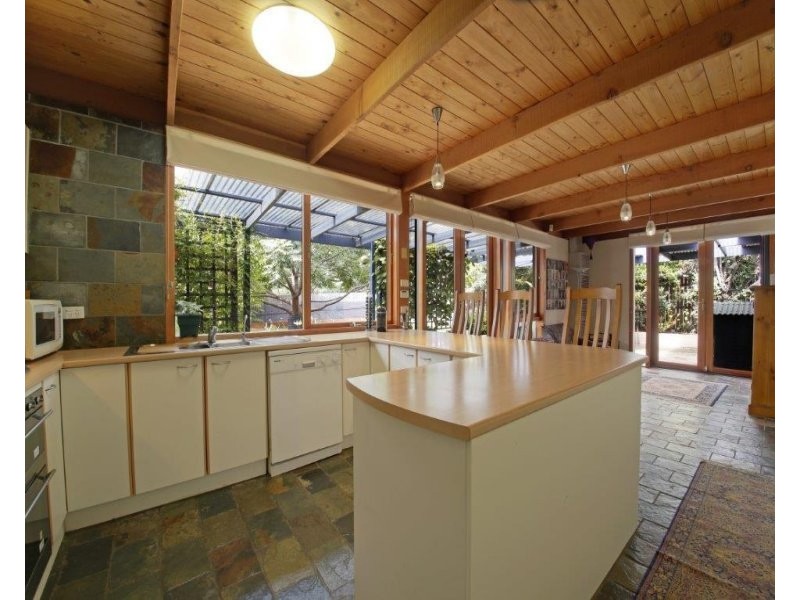 41 Parkview Crescent, Jerrabomberra NSW 2619