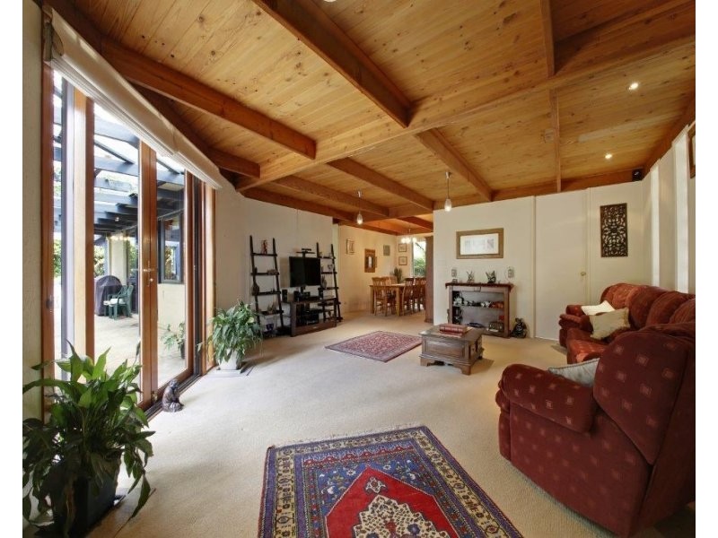 41 Parkview Crescent, Jerrabomberra NSW 2619