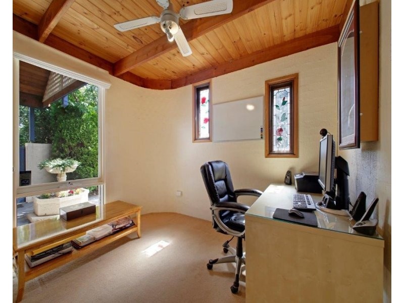 41 Parkview Crescent, Jerrabomberra NSW 2619