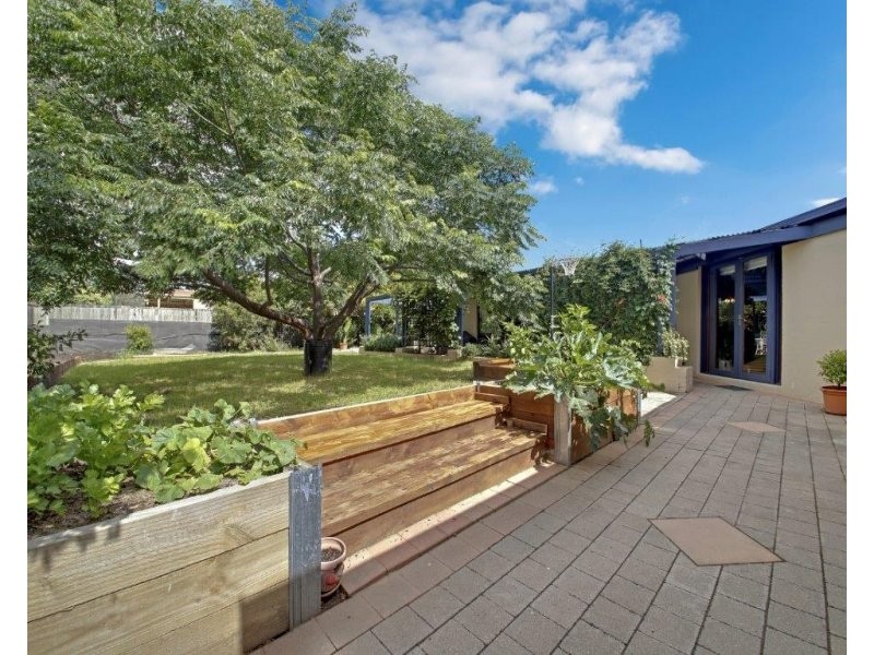 41 Parkview Crescent, Jerrabomberra NSW 2619