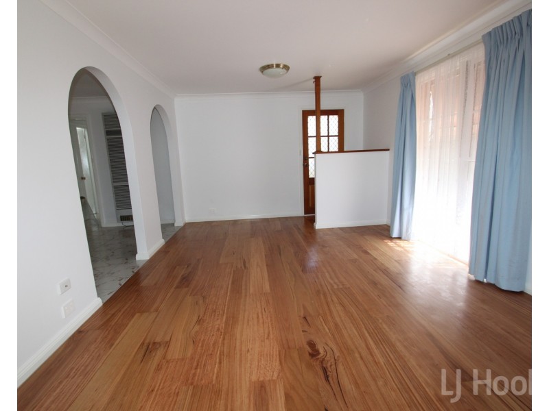 2/8 Kaye Place, Queanbeyan NSW 2620