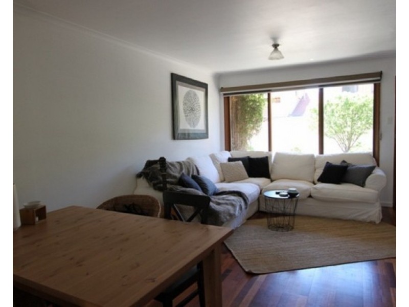 15/11 Donald Road, Queanbeyan NSW 2620