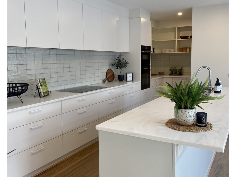 8 Badgery Street, Googong NSW 2620