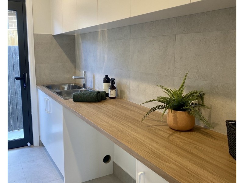 8 Badgery Street, Googong NSW 2620