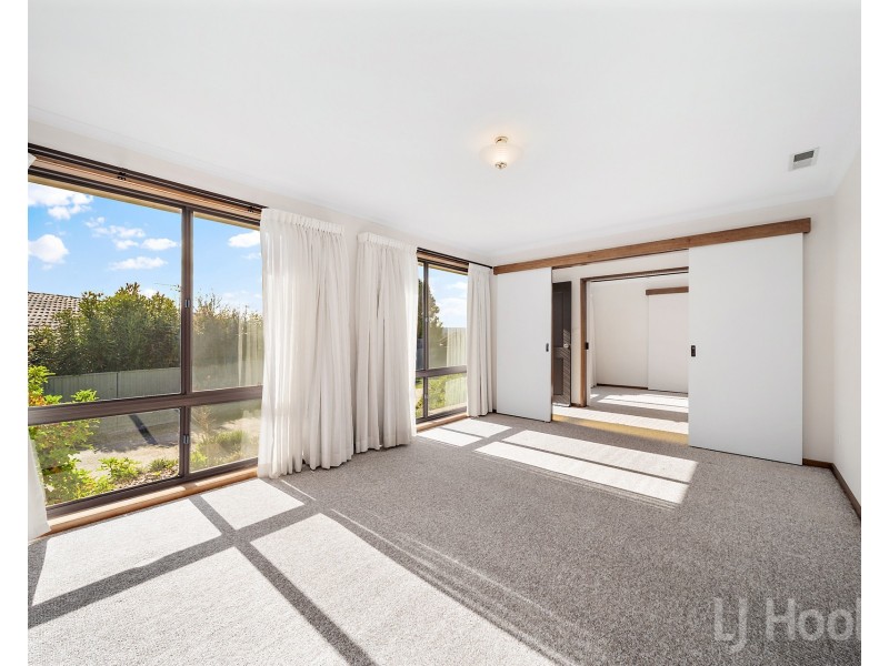 10 Hunt Place, Crestwood NSW 2620