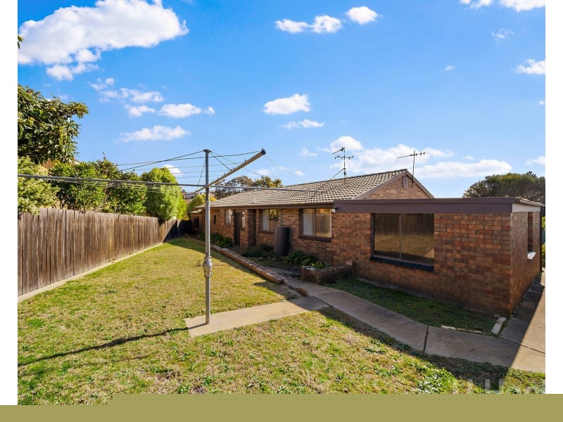 10 Hunt Place, Crestwood NSW 2620