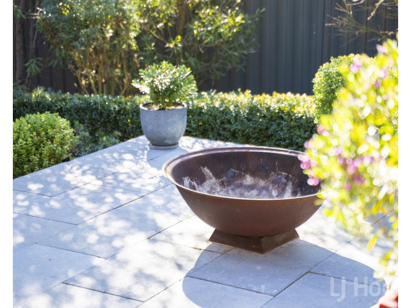 15 Snow Gum Place, Jerrabomberra NSW 2619