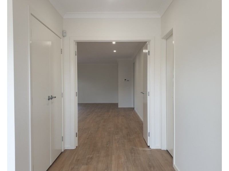 29 Zealie Bend, Googong NSW 2620