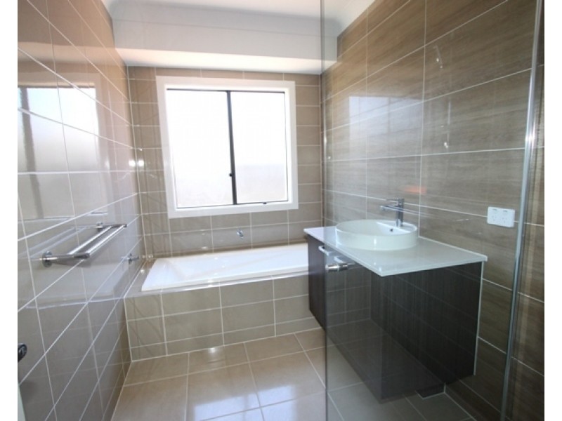 29 Zealie Bend, Googong NSW 2620