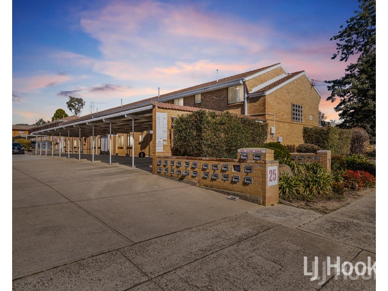 8/25 McQuoid Street, Queanbeyan NSW 2620