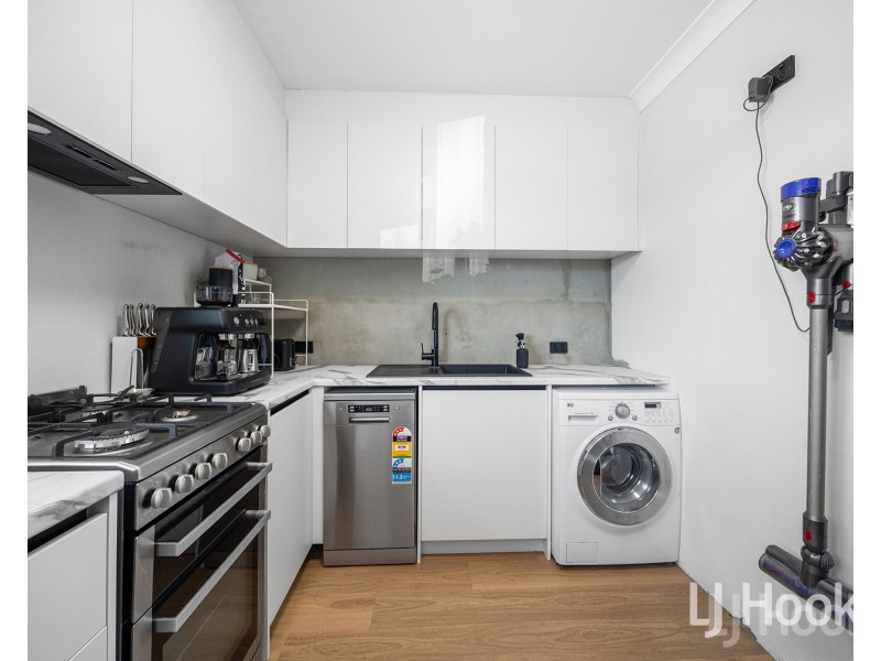 8/25 McQuoid Street, Queanbeyan NSW 2620