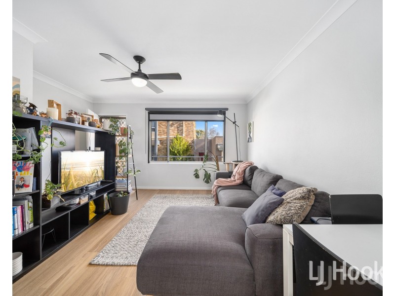 8/25 McQuoid Street, Queanbeyan NSW 2620