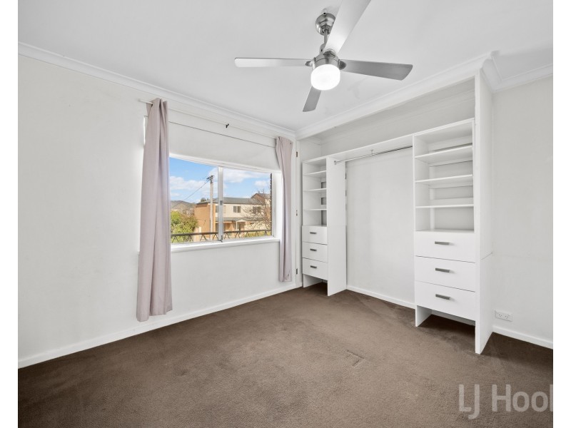 3/2 Velacia Place, Crestwood NSW 2620
