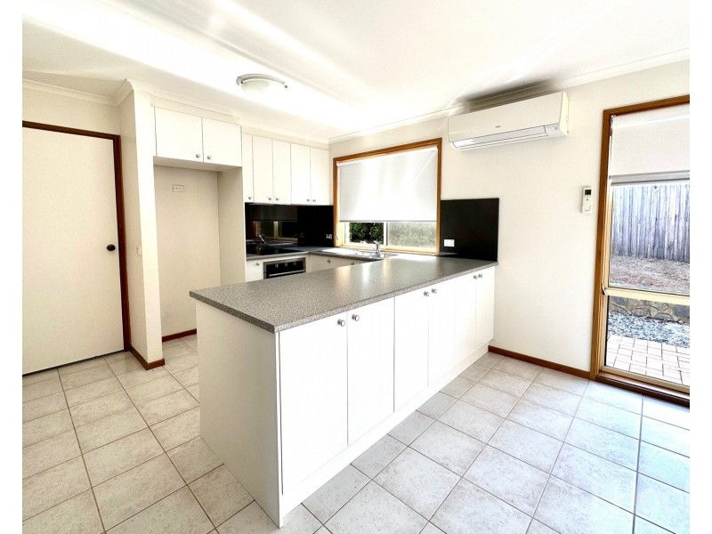 2/13-15 Patanga Gardens, Queanbeyan NSW 2620