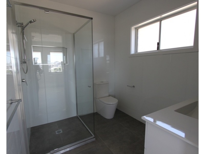 60 Percival Road, Googong NSW 2620