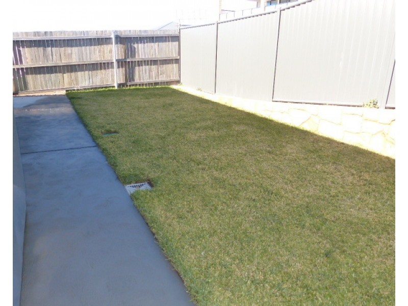 60 Percival Road, Googong NSW 2620